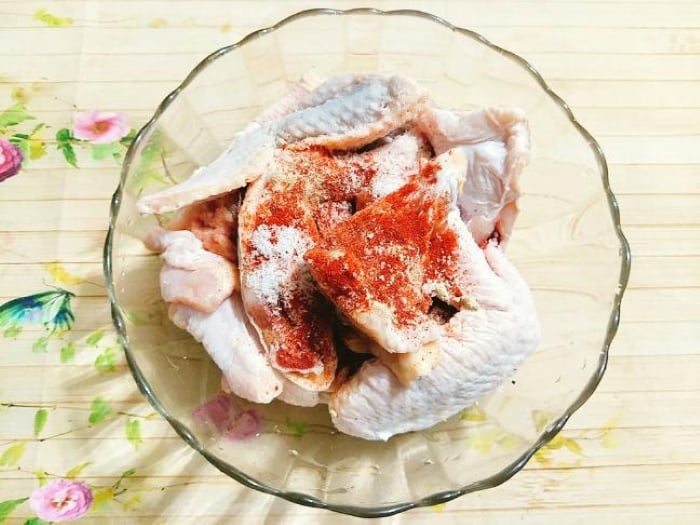 Ướp gà ràn với các nguyên liệu